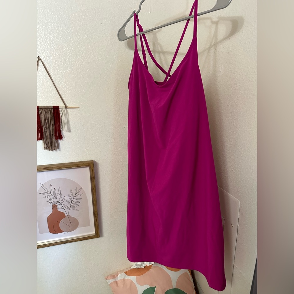 NWT Columbia Pleasant Creek Stretch Dress w/ Built-in shorts and pocket